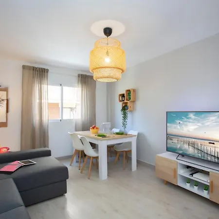 Guestready - A Joyful In Poblats Maritims Διαμέρισμα